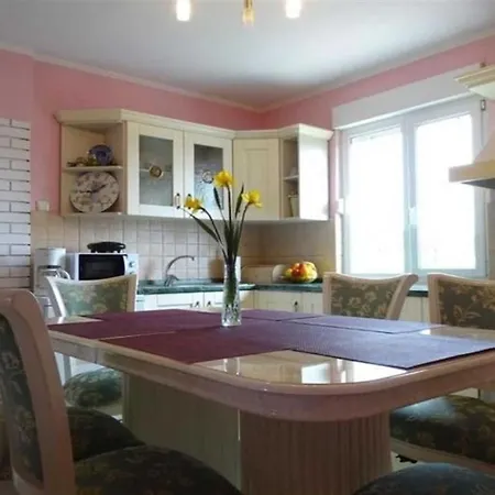 Annamaria * Ploce (Zadar)