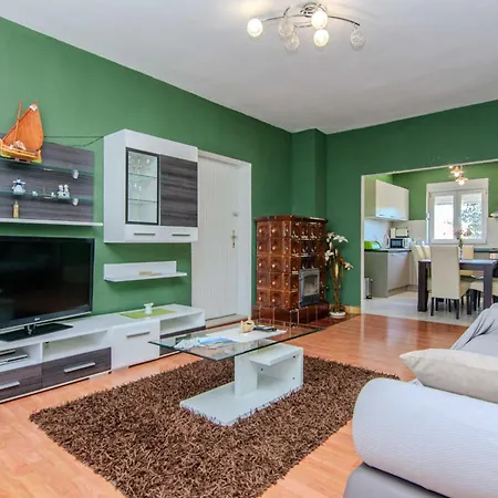 Annamaria Villa Ploce (Zadar)