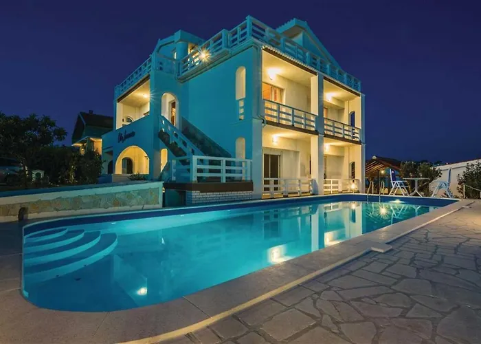 Annamaria * זאדאר