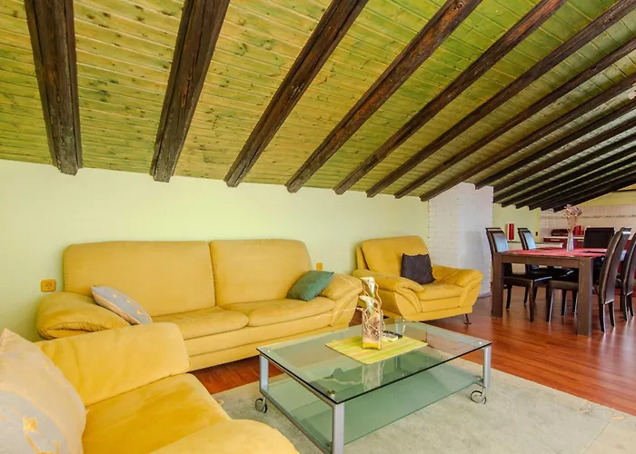 Annamaria * זאדאר