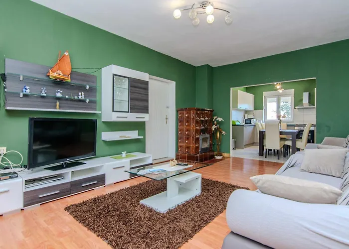 Annamaria וילה זאדאר