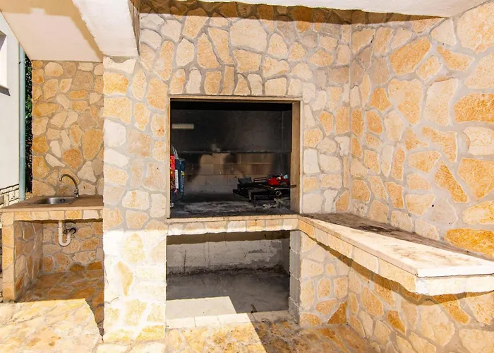 Annamaria Villa