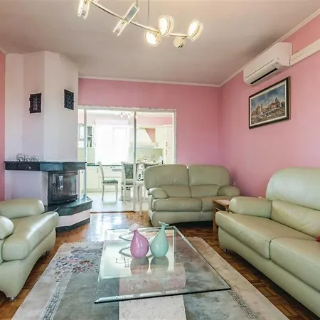 Annamaria Ploce (Zadar)