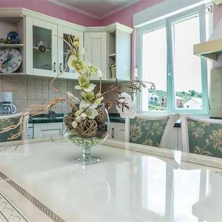 Annamaria Willa Ploce (Zadar)