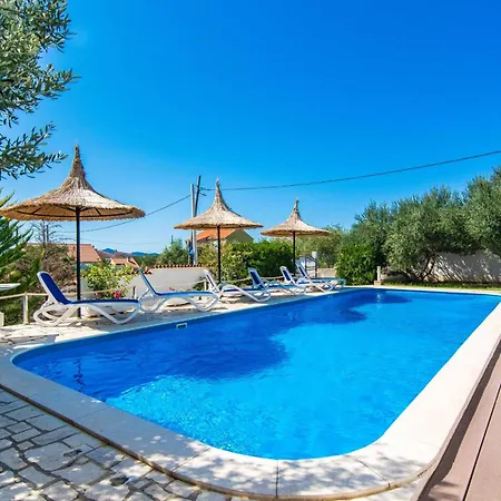 Annamaria * Ploce (Zadar)