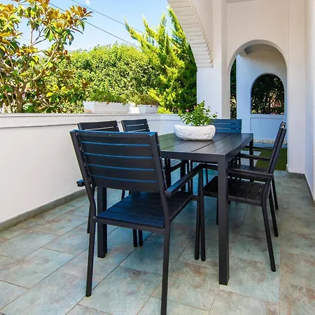 Annamaria * Ploce (Zadar)