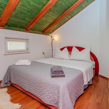 Annamaria Willa Ploce (Zadar)